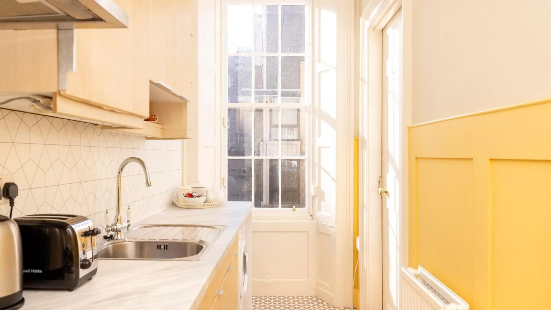 Joivy Chic And Spacious House At The Heart Of The City Edinburgh Apartment